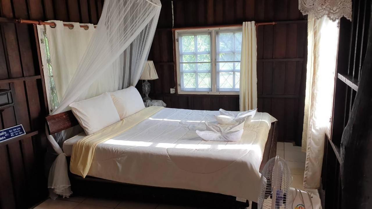 ไอหมอก ชาเล่ต์ Wang Nam Khiao Habitación foto